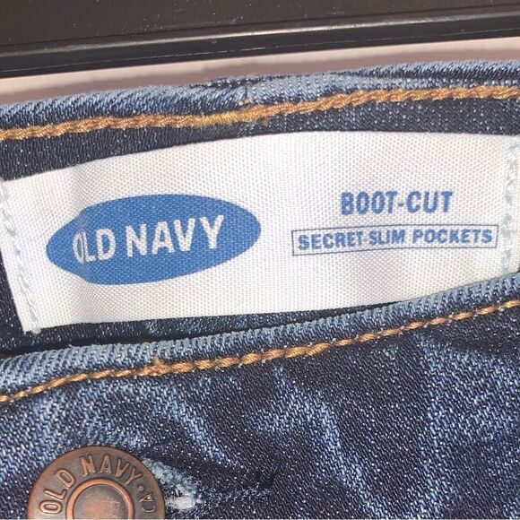 Old Navy Boot-Cut Secret Slim Pocket Jeans - Picture 3 of 4